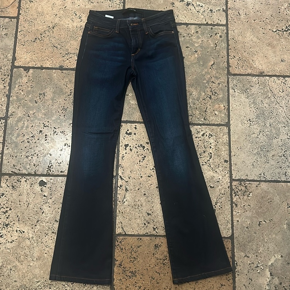 Women’s jeans dark wash Waist 26 from Joe’s jeans